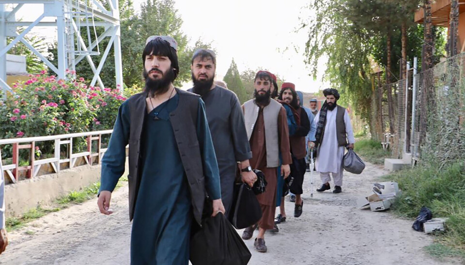 Taliban krevde at den afghanske regjeringen løslot 5.000 krigsfanger før de ville sette seg til forhandlingsbordet. Kravet er nå innfridd, og mandag åpner forhandlingene i Doha.