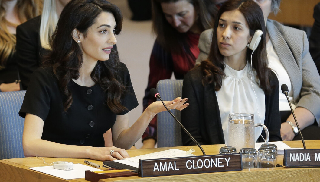 OVERLEVENDE: Den tyske delstaten Baden-Württemberg ga et tusentall yazidikvinner asyl, inkludert Nadia Murad (t.h.), som overlevde en slavetilværelse hos IS og senere ble tildelt Nobels fredspris. Her taler hun i FNs sikkerhetsråd i 2019 sammen med sin advokat Amal Clooney. OVERLEVENDE: Den tyske delstaten Baden-Württemberg ga et tusentall yazidikvinner asyl, inkludert Nadia Murad (t.h.), som overlevde en slavetilværelse hos IS og senere ble tildelt Nobels fredspris. Her taler hun i FNs sikkerhetsråd i 2019 sammen med sin advokat Amal Clooney.