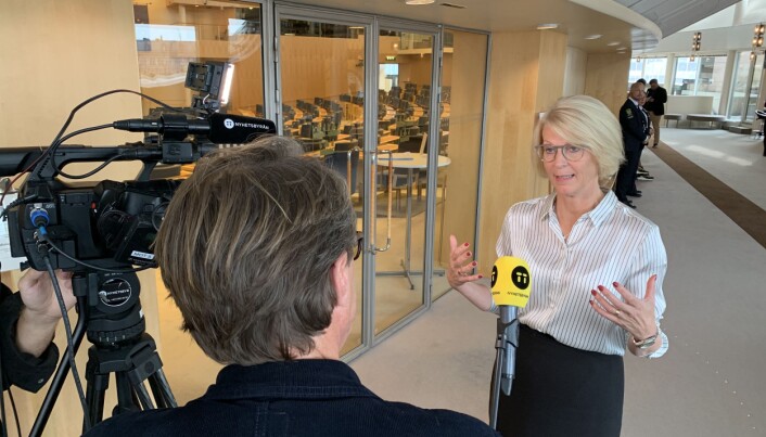 Det svenske forsvarets langtidsplan er ikke god nok på sikt, mener den svenske opposisjonens finansministerkandidat, Moderaternas Elisabeth Svantesson. Det svenske forsvarets langtidsplan er ikke god nok på sikt, mener den svenske opposisjonens finansministerkandidat, Moderaternas Elisabeth Svantesson.