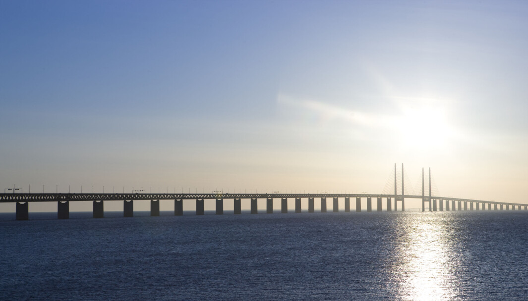 Øresundsbroen mellom Sverige og Danmark. Øresundsbroen mellom Sverige og Danmark.