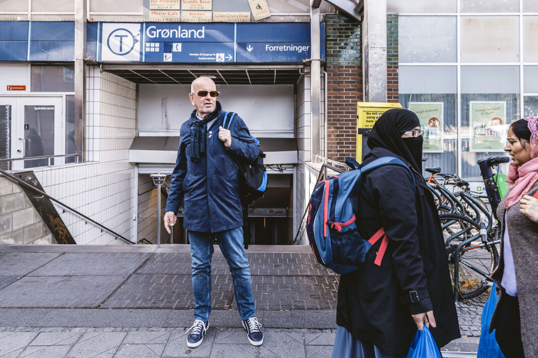 Hver gang Ole Vikre er i Oslo besøker han Grønland. Enkelte dagligdagse opplevelser kan ta ham tilbake til Libanon, forteller veteranen. Hver gang Ole Vikre er i Oslo besøker han Grønland. Enkelte dagligdagse opplevelser kan ta ham tilbake til Libanon, forteller veteranen.