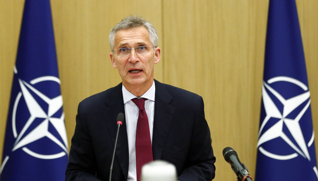 Jens Stoltenberg sier konflikten i Nagorno-Karabakh ikke kan løses militært og ber om umiddelbar stans i kampene. Jens Stoltenberg sier konflikten i Nagorno-Karabakh ikke kan løses militært og ber om umiddelbar stans i kampene.