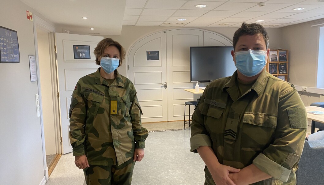 FPVS-sjef Gunn Elisabeth Håbjørg og sesjonsspesialist Janne Larsen tok i mot ungdommer på sesjon. FPVS-sjef Gunn Elisabeth Håbjørg og sesjonsspesialist Janne Larsen tok i mot ungdommer på sesjon.