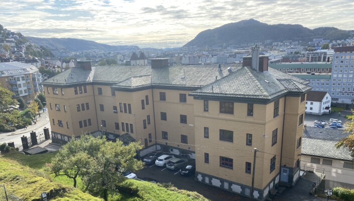 Sesjonslokalet på Sverresborg ligger like ved festningsområdet i Bergen. Her kommer kandidater fra blant andre Hardanger, Haugalandet, Indre Hordaland og Bergensområdet. Sesjonslokalet på Sverresborg ligger like ved festningsområdet i Bergen. Her kommer kandidater fra blant andre Hardanger, Haugalandet, Indre Hordaland og Bergensområdet.