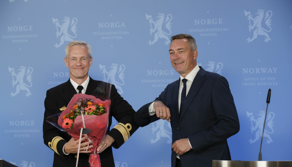 Påtroppende etterretningssjef Nils Andreas Stensønes og forsvarsminister Frank Bakke-Jensen da Stensønes ble utnevnt til ny sjef i september.