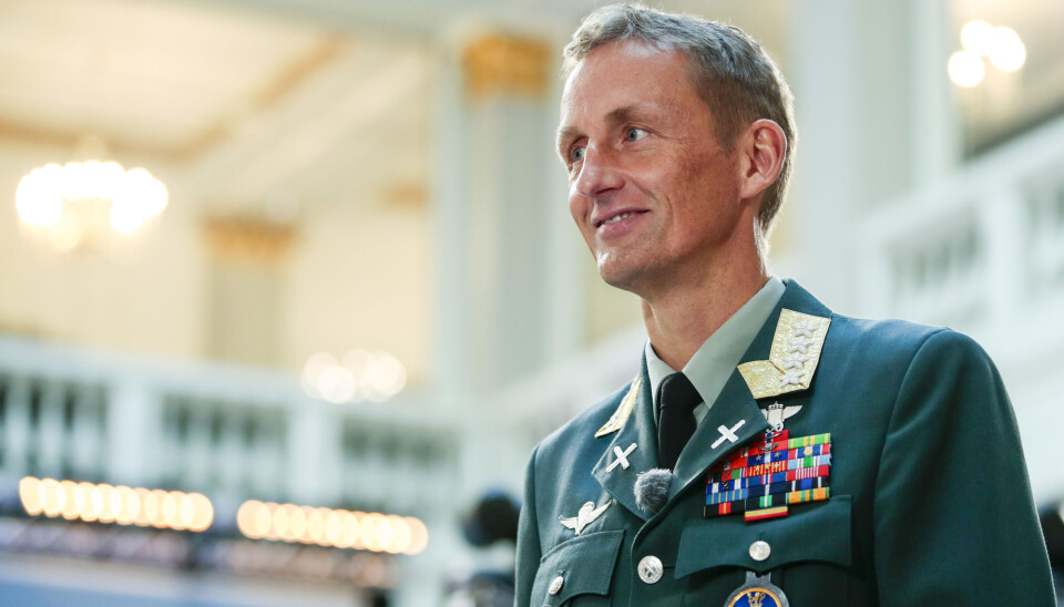Jeg har full tillit til at hver av oss vet hvor grensene går, både når det gjelder behandling av gradert informasjon og sensitive opplysninger, skriver forsvarssjef Eirik Kristoffersen.