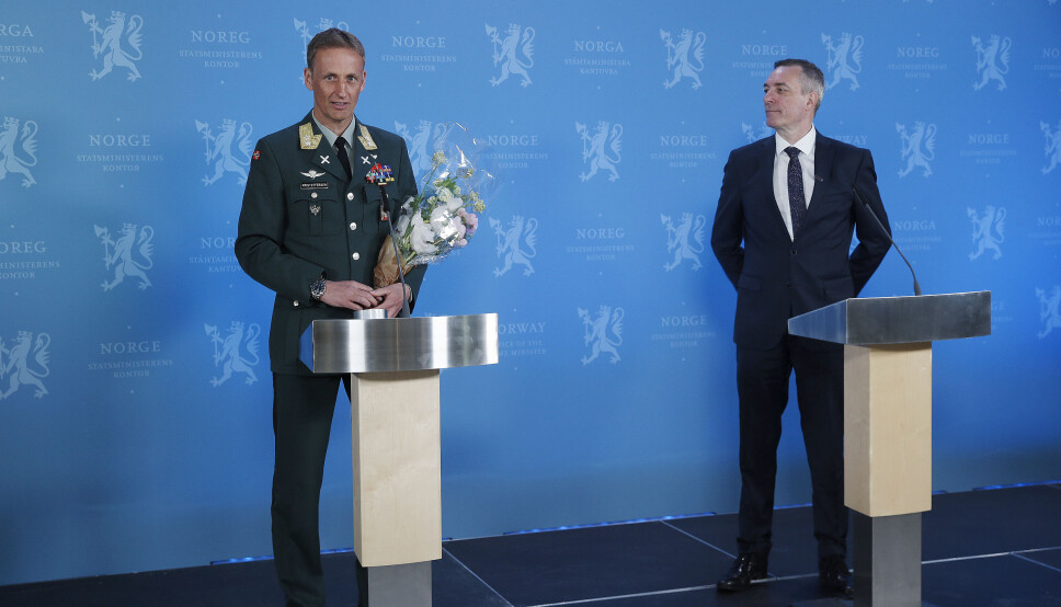 Forsvarssjef Eirik Kristoffersen og forsvarsminister Frank Bakke-Jensen da Kristoffersen ble utnevnt som forsvarssjef i mai. Nå skal Kristoffersen iverksette forsvarsdepartementets plan for de neste fire årene, såfremt den blir vedtatt i Stortinget.