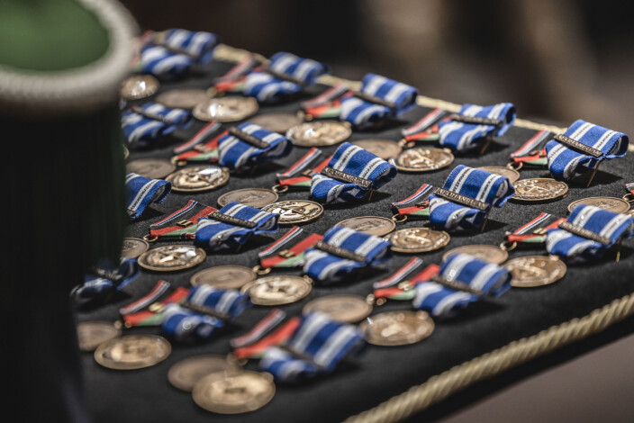 Soldatene fra Forsvarets sanitets bidrag mottok Forsvarets operasjonsmedalje og NATO non-article 5 Resolute Support-medaljen. Soldatene fra Forsvarets sanitets bidrag mottok Forsvarets operasjonsmedalje og NATO non-article 5 Resolute Support-medaljen.