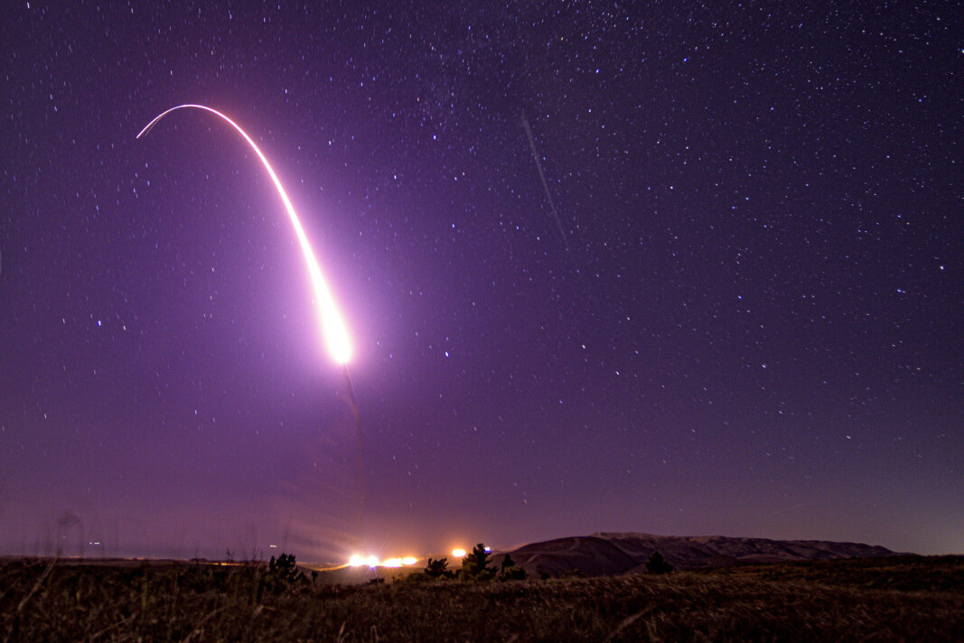 TEST: En testutskyting i California i USA av en langtrekkende rakett som kan frakte atomvåpen i oktober 2019. TEST: En testutskyting i California i USA av en langtrekkende rakett som kan frakte atomvåpen i oktober 2019.