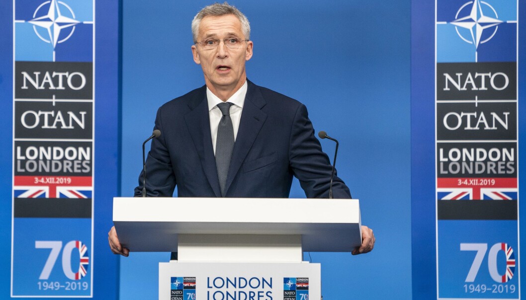 Ifølge en Nato-rapport har alliansen for dårlig kontroll på blant annet kinesiske investeringer. Her ser vi Nato-sjef Jens Stoltenberg under toppmøtet i Watford utenfor London i fjor. Ifølge en Nato-rapport har alliansen for dårlig kontroll på blant annet kinesiske investeringer. Her ser vi Nato-sjef Jens Stoltenberg under toppmøtet i Watford utenfor London i fjor.