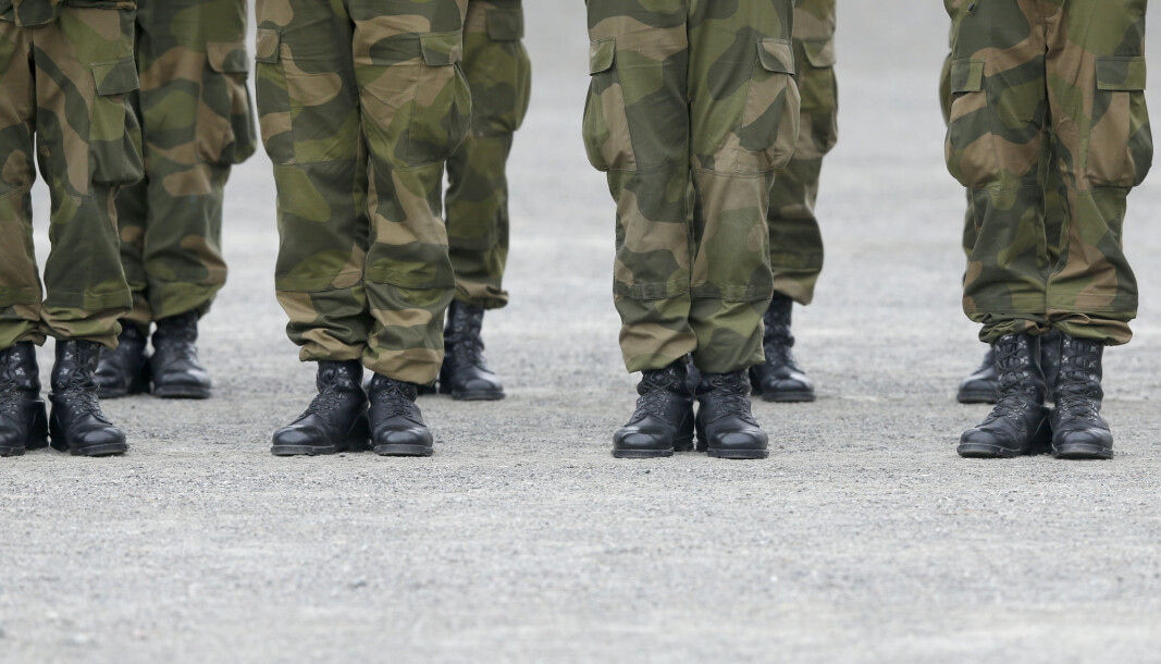 TILTALT: En mann i 20-årene er tiltalt for voldtekt på en kvinnelig kollega i Forsvaret. TILTALT: En mann i 20-årene er tiltalt for voldtekt på en kvinnelig kollega i Forsvaret.
