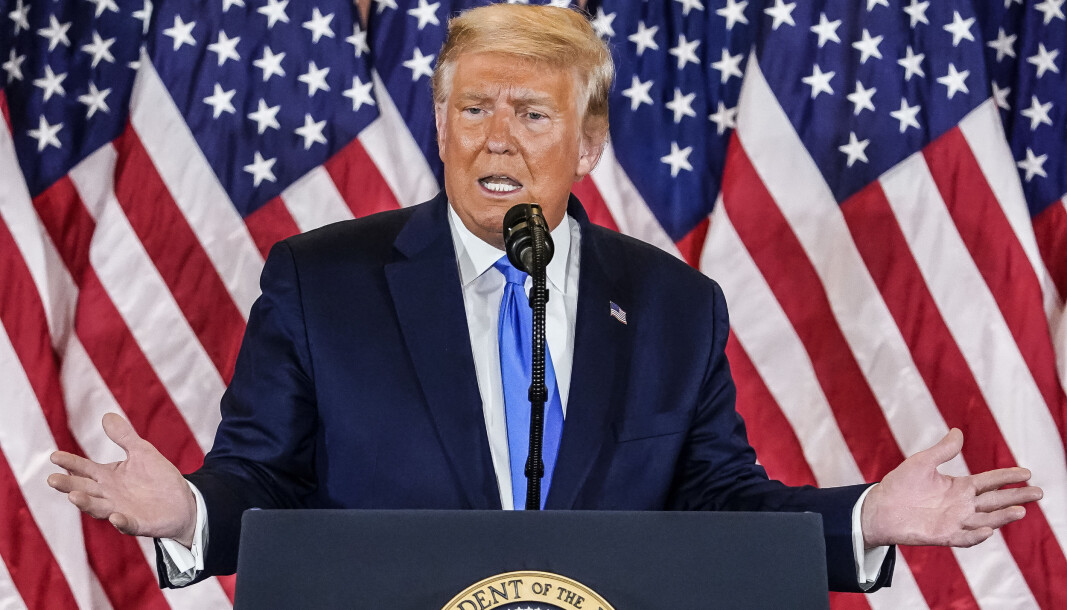 Donald Trump kaller paragrafen som bekytter IT-selskaper som en trussel mot nasjonal sikkerhet. Donald Trump kaller paragrafen som bekytter IT-selskaper som en trussel mot nasjonal sikkerhet.