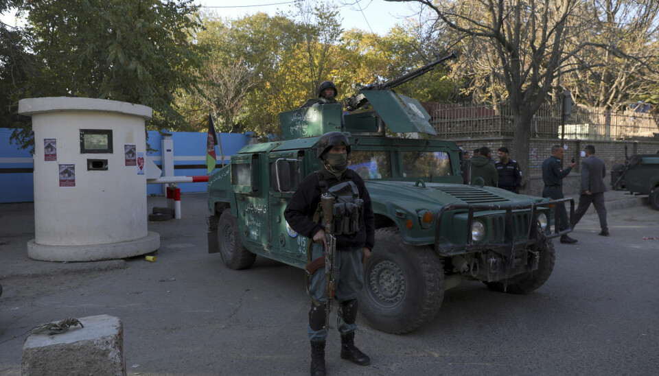 Afghanske sikkerhetsstyrker står vakt etter angrepet på universitetet i Kabul tidligere denne uken.