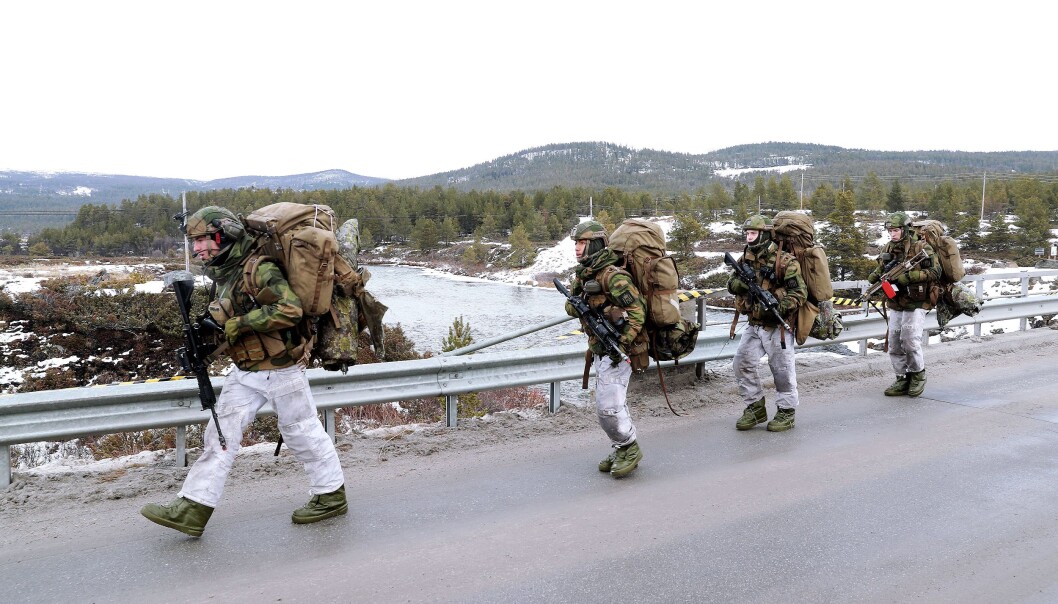 Vi opplever at verneplikten her behandles med manglende respekt, skriver landstillitsvalgt Anniken Strønen Riise. Her ser vi soldater fra Hans Majestet Kongens Garde under øvelse Trident Juncture 2018. Vi opplever at verneplikten her behandles med manglende respekt, skriver landstillitsvalgt Anniken Strønen Riise. Her ser vi soldater fra Hans Majestet Kongens Garde under øvelse Trident Juncture 2018.