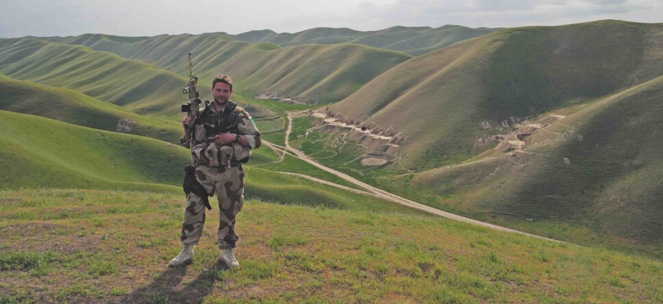 Kenneth Bjerkelund er tidligere marinejeger. Han har blant annet vært med på dramatiske situasjoner i Afghanistan.