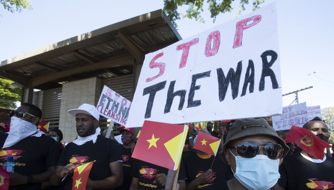 Demonstasjoner i Sør-Afrika - mot krigen i Etiopia. Demonstasjoner i Sør-Afrika - mot krigen i Etiopia.