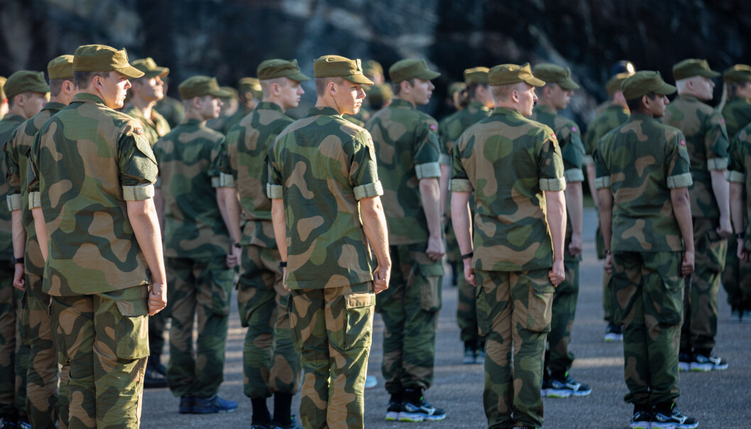 Innleggsforfatterene fra Forsvarets forskningsinstitutt tar til orde for gevinstene ved en raskere oppbemanning av Forsvaret. Innleggsforfatterene fra Forsvarets forskningsinstitutt tar til orde for gevinstene ved en raskere oppbemanning av Forsvaret.