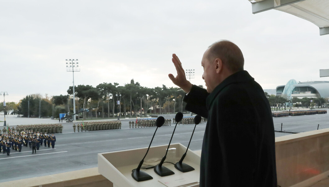 Erdogan hyllet under besøket Aserbajdsjans «strålende seier» i Nagorno-Karabakh Erdogan hyllet under besøket Aserbajdsjans «strålende seier» i Nagorno-Karabakh
