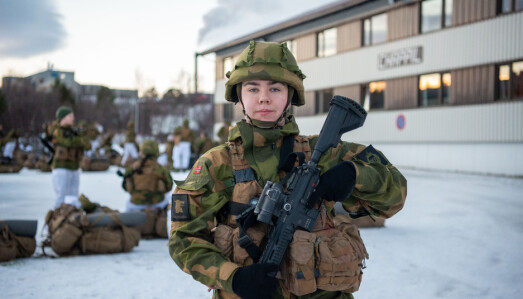 Bård Larsen Husmo er vernepliktig soldat i HV-17. Bård Larsen Husmo er vernepliktig soldat i HV-17.