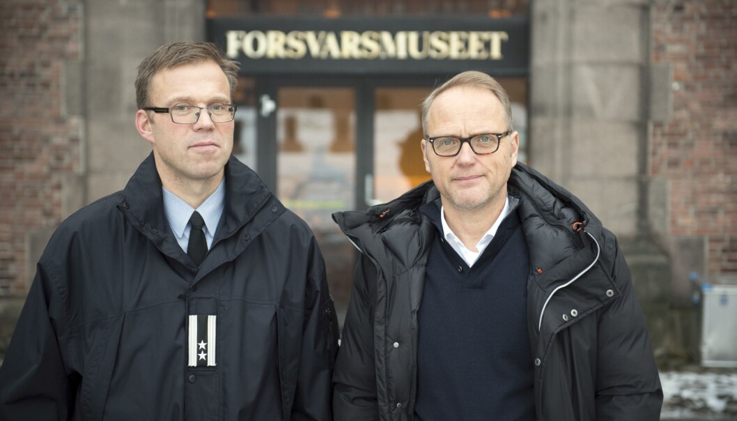 Erling Kjærnes og Harald Høiback (t.v.) mener tiden er moden for at Forsvarets museer får nye eiere. Erling Kjærnes og Harald Høiback (t.v.) mener tiden er moden for at Forsvarets museer får nye eiere.