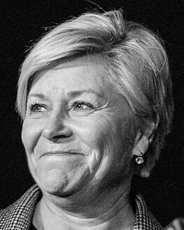 Oslo 20201124.
FrP-leder Siv Jensen på vei inn til budsjettforhandlinger med regjeringspartiene på Statsministerens kontor i Oslo tirsdag ettermiddag.
Foto: Håkon Mosvold Larsen / NTB Oslo 20201124.
FrP-leder Siv Jensen på vei inn til budsjettforhandlinger med regjeringspartiene på Statsministerens kontor i Oslo tirsdag ettermiddag.
Foto: Håkon Mosvold Larsen / NTB