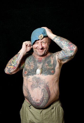 TATOVERT: Fra en tidligere reportasje i Forsvarets forum. Libanon-veteran Carl Bergsvik har kroppen full av tatoveringer.