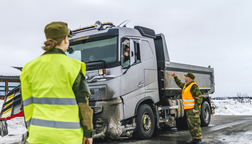 Soldater fra HV-17 i Kautokeino bisto tidligere i år politi og tollvesen med grensekontroll på grensen til Finland.