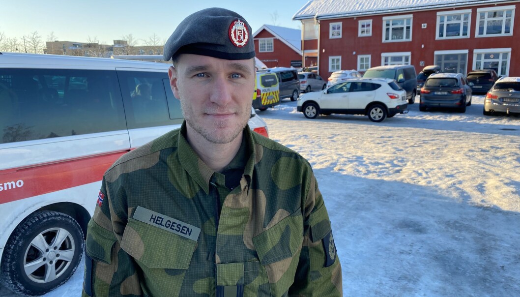 Jacob Helgesen, sjef for innsatsstyrken Derby og leder for Forsvarets innsats på Gjerdrum sier til Forsvarets forum at åtte soldater er på vei inn i rasområdet. Jacob Helgesen, sjef for innsatsstyrken Derby og leder for Forsvarets innsats på Gjerdrum sier til Forsvarets forum at åtte soldater er på vei inn i rasområdet.