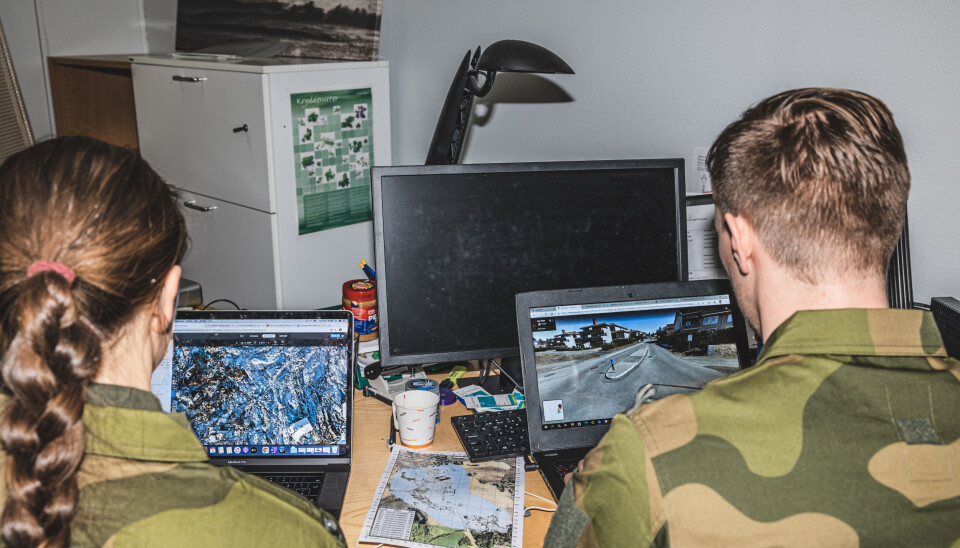 Ida og Per jobber med analyse i Etterretningsbataljonen. På Gjerdrum bisto de politiet i letingen etter savnede personer. På grunn av jobben deres kan de bare stå fram med fornavn.