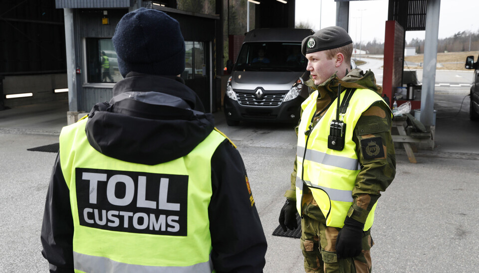 Heimevernet bisto politiet ved Svinesund tidligere i pandemien.