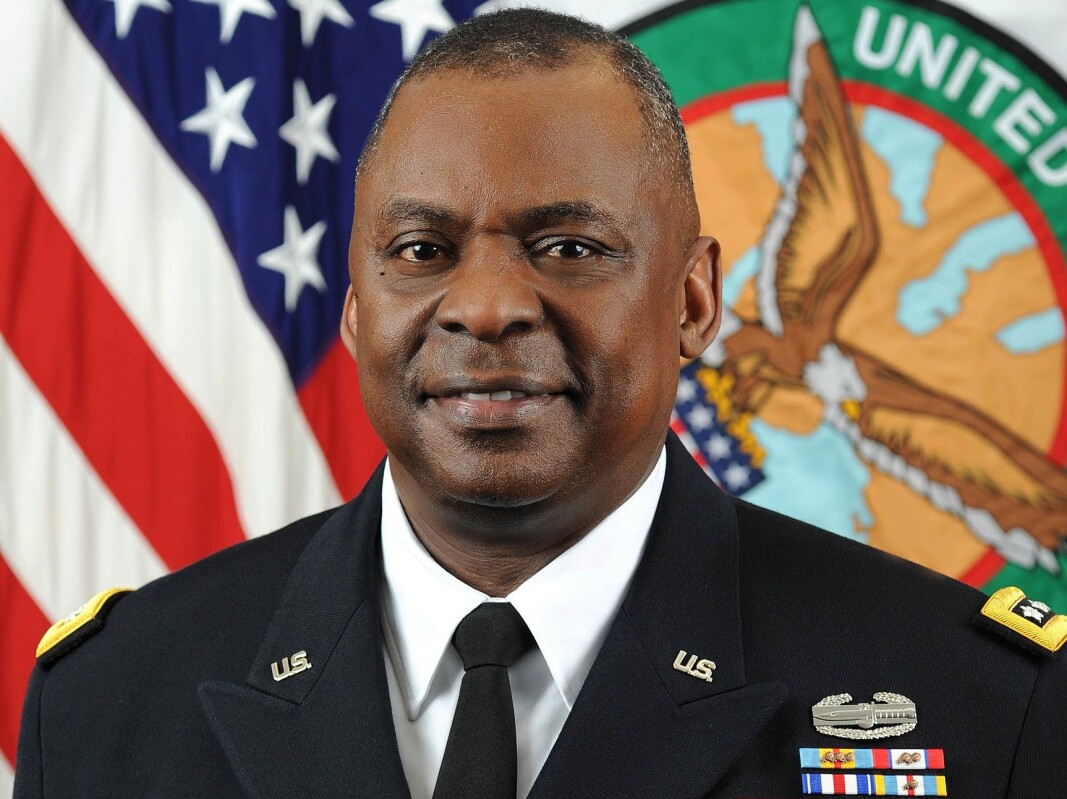 HISTORISK: Lloyd Austin (67) blir forsvarsminister under president Joe Biden. Her er han fotografert som general i 2013. HISTORISK: Lloyd Austin (67) blir forsvarsminister under president Joe Biden. Her er han fotografert som general i 2013.