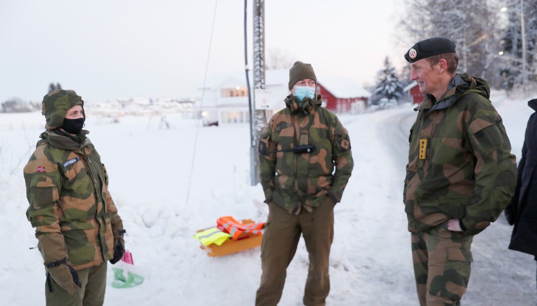 Marte Boye Haakonsen sammen med forsvarssjef Eirik Kristoffersen. Marte Boye Haakonsen sammen med forsvarssjef Eirik Kristoffersen.