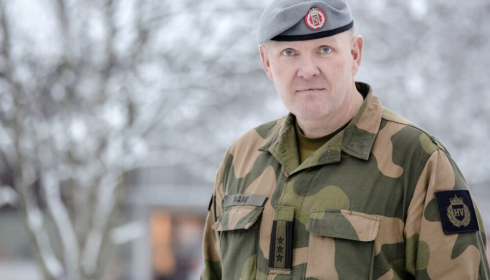 MILDT MELANKOLSK INFANTERISOLDAT: Brigader Håkon Warø er fan av både Kari Bremnes og Joni Mitchell. Her er han avbildet mens han arbeidet i Heimevernet i 2017. Nå er han nestkommanderende i Forsvarets logistikkorganisasjon.