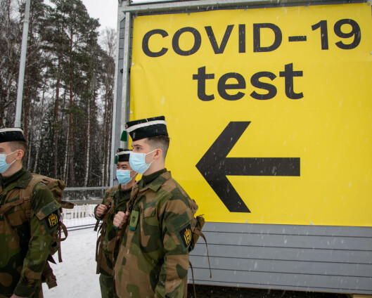 Hæren skal fortsette å koronateste på Svinesund to uker til