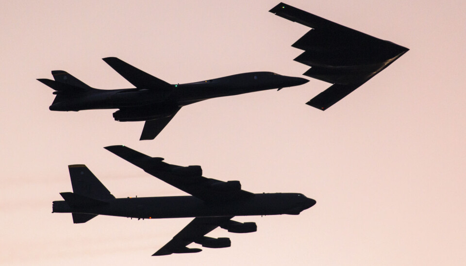 Formasjon: Bombeflyene i formasjon over Tampa.
