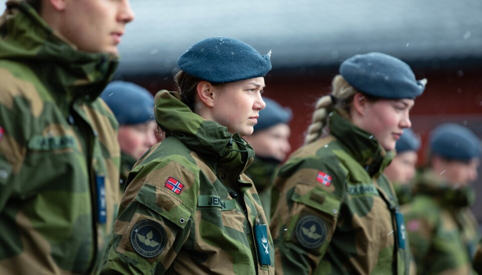 ALLMENN VERNEPLIKT: Det norske Forsvaret besto av omtrent en tredel kvinner i 2020. Forskere har sett dette som et egnet miljø for å drive forskning.