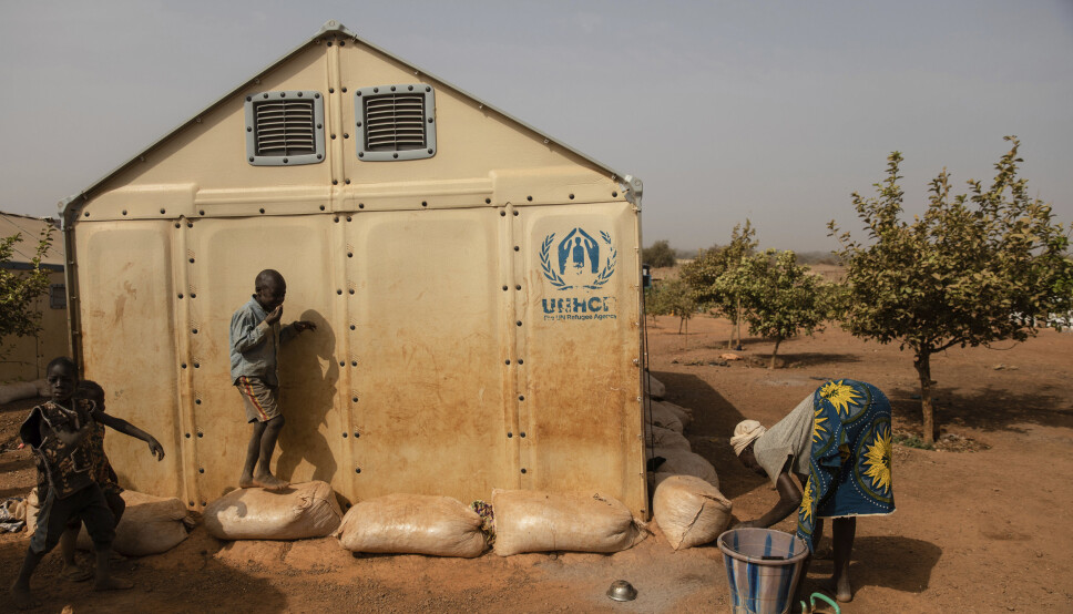 Barn som leker nord for Burkina Faso.
