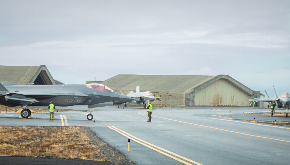 SKJELV: Skjelvene som hadde sitt episenter sør for Reykjavik målte over fem på Richters skala. Verken personell eller materiell er skadet som følge av skjelvene, ifølge Luftforsvaret. Her ser vi F-35 under Icelandic Air Policing 2021.