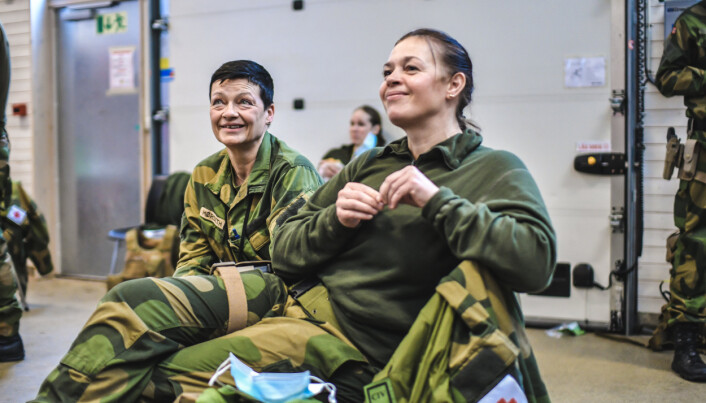 GLEDER SEG: Berit Karita Mørseth og Trude Dehlin ser frem til nye opplevelser i Kabul. De har begge tjenestegjort i utlandet tidligere. GLEDER SEG: Berit Karita Mørseth og Trude Dehlin ser frem til nye opplevelser i Kabul. De har begge tjenestegjort i utlandet tidligere.