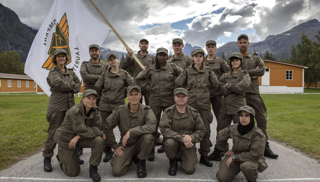 Bak f.v: Margrethe Røed, Jakob Schøyen Andersen, Bernt Hulsker, Vegard Harm, Carl Martin Eggesbø, Morten Hegseth. Midten f.v: Christine Dancke, Siri Nilminie Avlesen-Østli, Linnéa Myhre, Ulrikke Brandstorp. Foran f.v: Vida Lill Berge, Håvard Tjora, Edward Schultheiss og Faten Mahdi Al-Hussaini. Bak f.v: Margrethe Røed, Jakob Schøyen Andersen, Bernt Hulsker, Vegard Harm, Carl Martin Eggesbø, Morten Hegseth. Midten f.v: Christine Dancke, Siri Nilminie Avlesen-Østli, Linnéa Myhre, Ulrikke Brandstorp. Foran f.v: Vida Lill Berge, Håvard Tjora, Edward Schultheiss og Faten Mahdi Al-Hussaini.