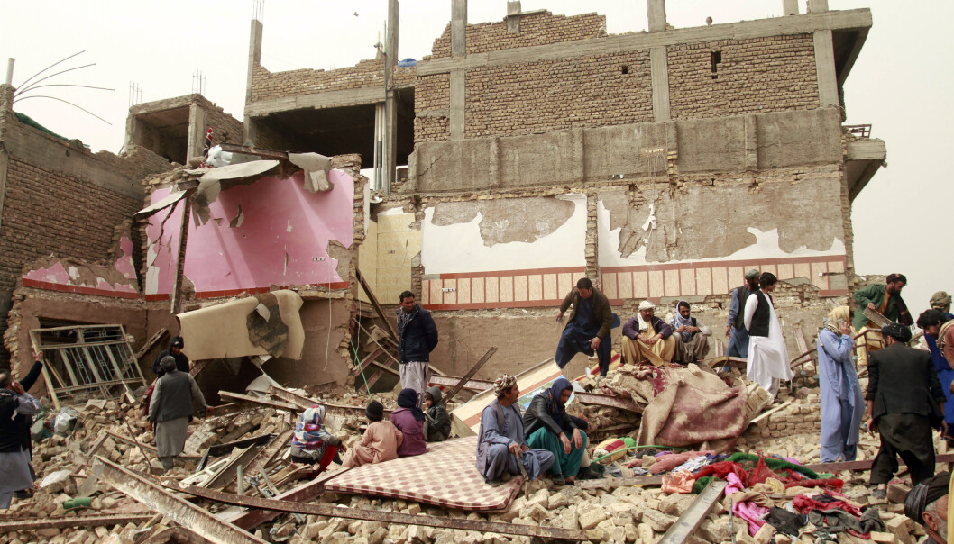 Krigen i Afghanistan raser fortsatt, 19 år etter USAs invasjon. Her fra Herat-provinsen vest i landet, der en bilbombe eksploderte lørdag. Minst åtte personer ble drept. Krigen i Afghanistan raser fortsatt, 19 år etter USAs invasjon. Her fra Herat-provinsen vest i landet, der en bilbombe eksploderte lørdag. Minst åtte personer ble drept.