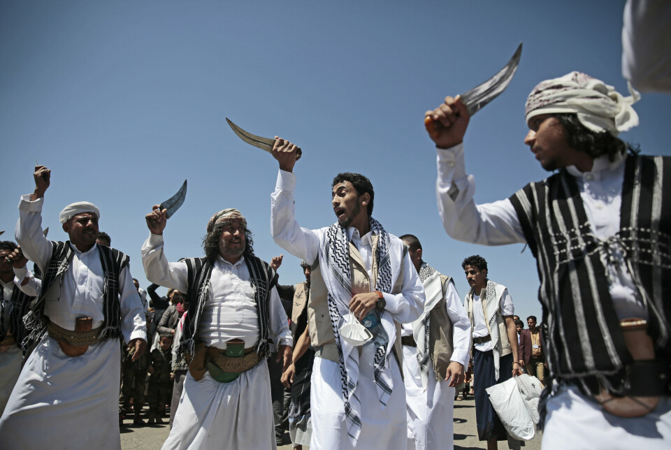 Houthiene grep makten i Jemens hovedstad Sana i 2014, etter år med kaos. Cecilie Hellestveit forteller i sin nye bok «Ulykkelige Arabia – verden etter Jemen» hvordan og hvorfor det skjedde, og hvilke følger det har fått for landet og Midtøsten.