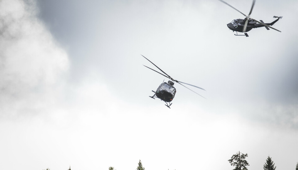 To helikopter av typen Bell 412. Dette bildet er tatt under en øvelse i 2014.