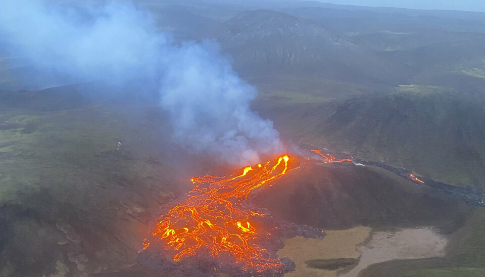 Vulkanutbruddet fotografert fra luften av den islandske kystvakten.