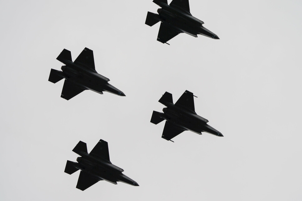 JAGERFLY: F-35 flyr over Akershus festning under 75-årsmarkeringen for frigjøringen 8. mai 2020.