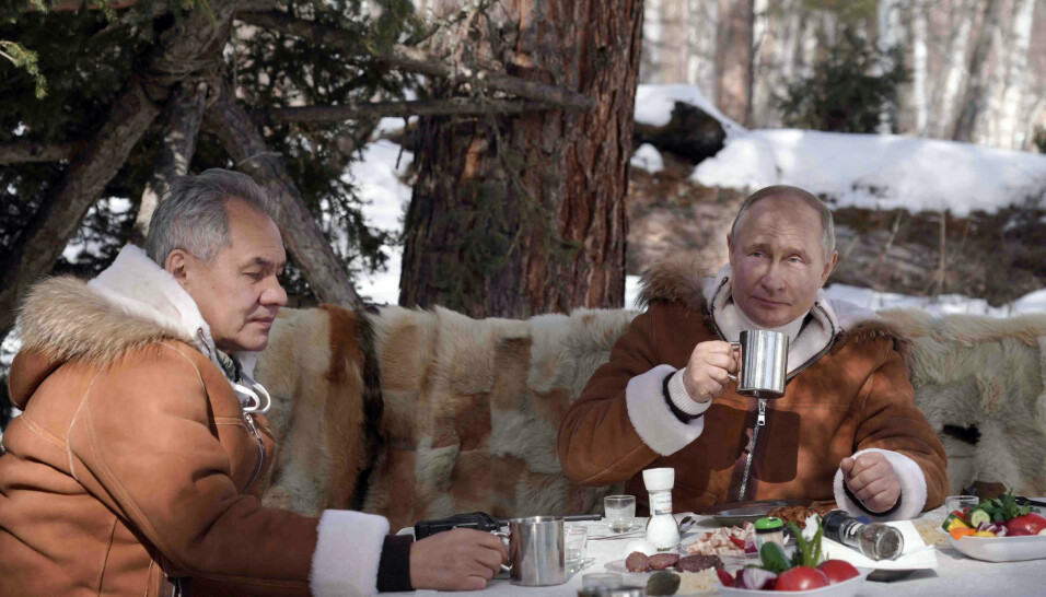 FERIE: Vladimir Putin og forsvarsminister Sergej Sjojgu tok en helgetur til Sibir tidligere i mars. Kanskje benyttet de muligheten til å diskutere øvelsene i Arktis.
