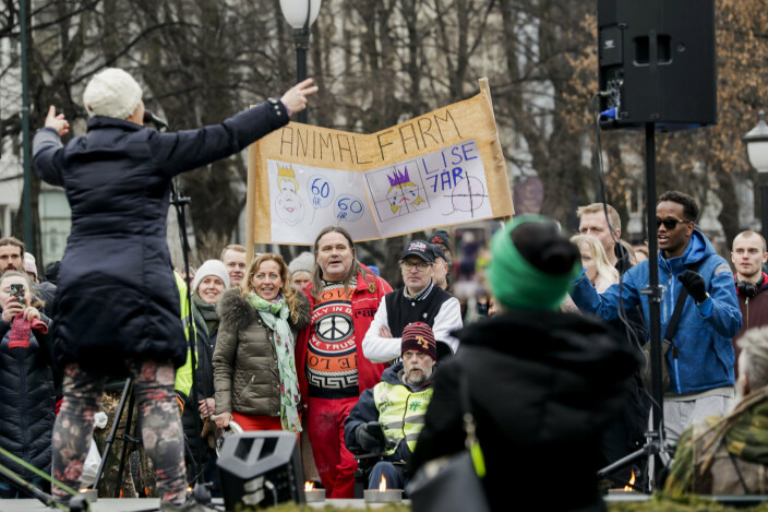 «SPEAKERS' CORNER-PRINSIPPET»: Demonstrasjon mot koronatiltak på Eidsvolls plass utenfor Stortinget.