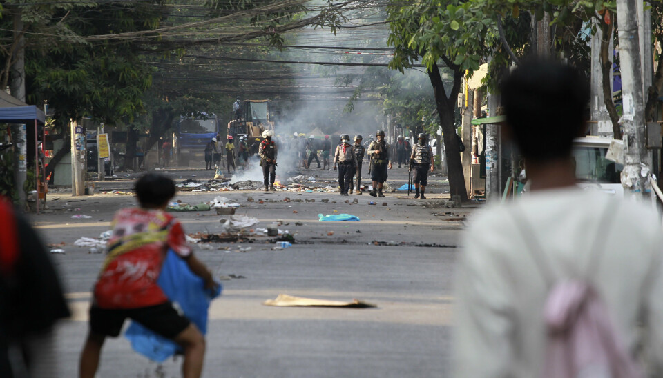 NYE KONFRONTASJONER: Torsdag var det nye demonstrasjoner mot kuppmakerne i Yangon i Myanmar.