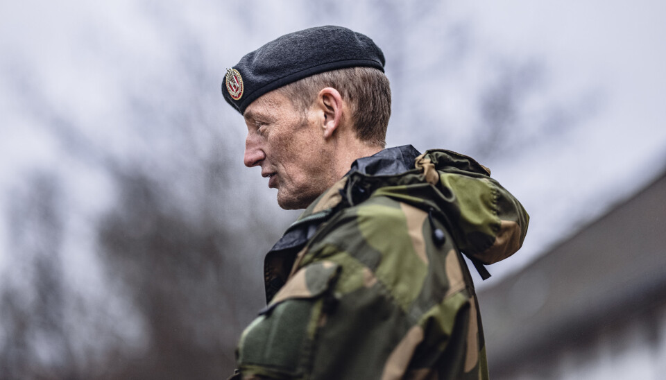 Forsvarssjef Eirik Kristoffersen sier han ville sluttet hvis jobben gikk ut over helsa. Han ber flere om å være mer åpne hvordan de har det psykisk. Forsvarssjef Eirik Kristoffersen sier han ville sluttet hvis jobben gikk ut over helsa. Han ber flere om å være mer åpne hvordan de har det psykisk.