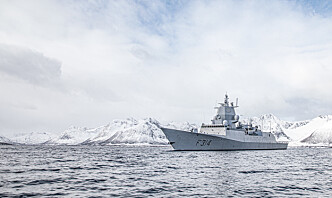 Fregatten KNM Thor Heyerdahl med innholdsrik påske: overvåket russisk militær aktivitet og hentet påskeegg i Berlevåg